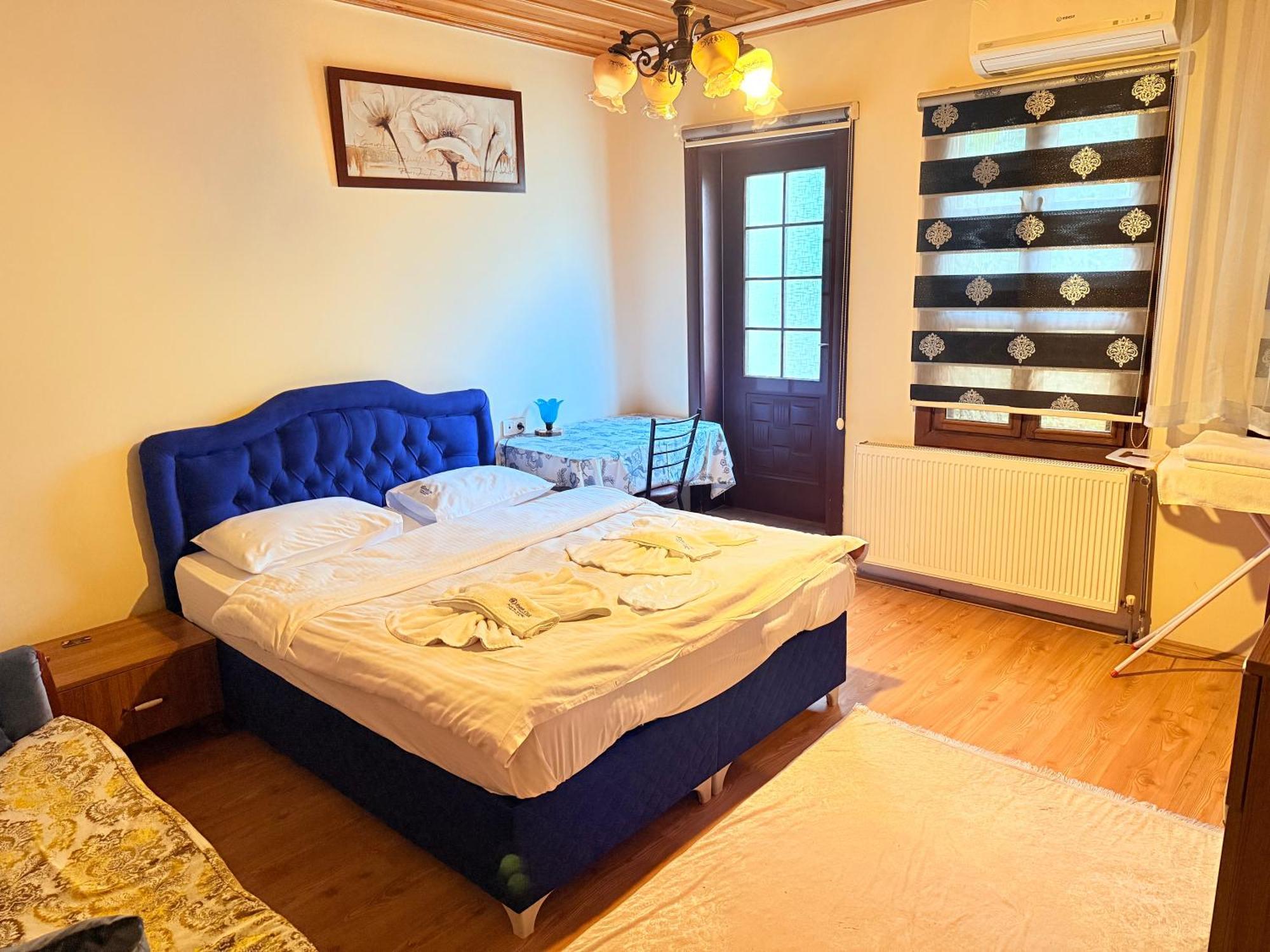 Oez Butik Otel Antik Kent Myrleia Mudanya Exterior photo